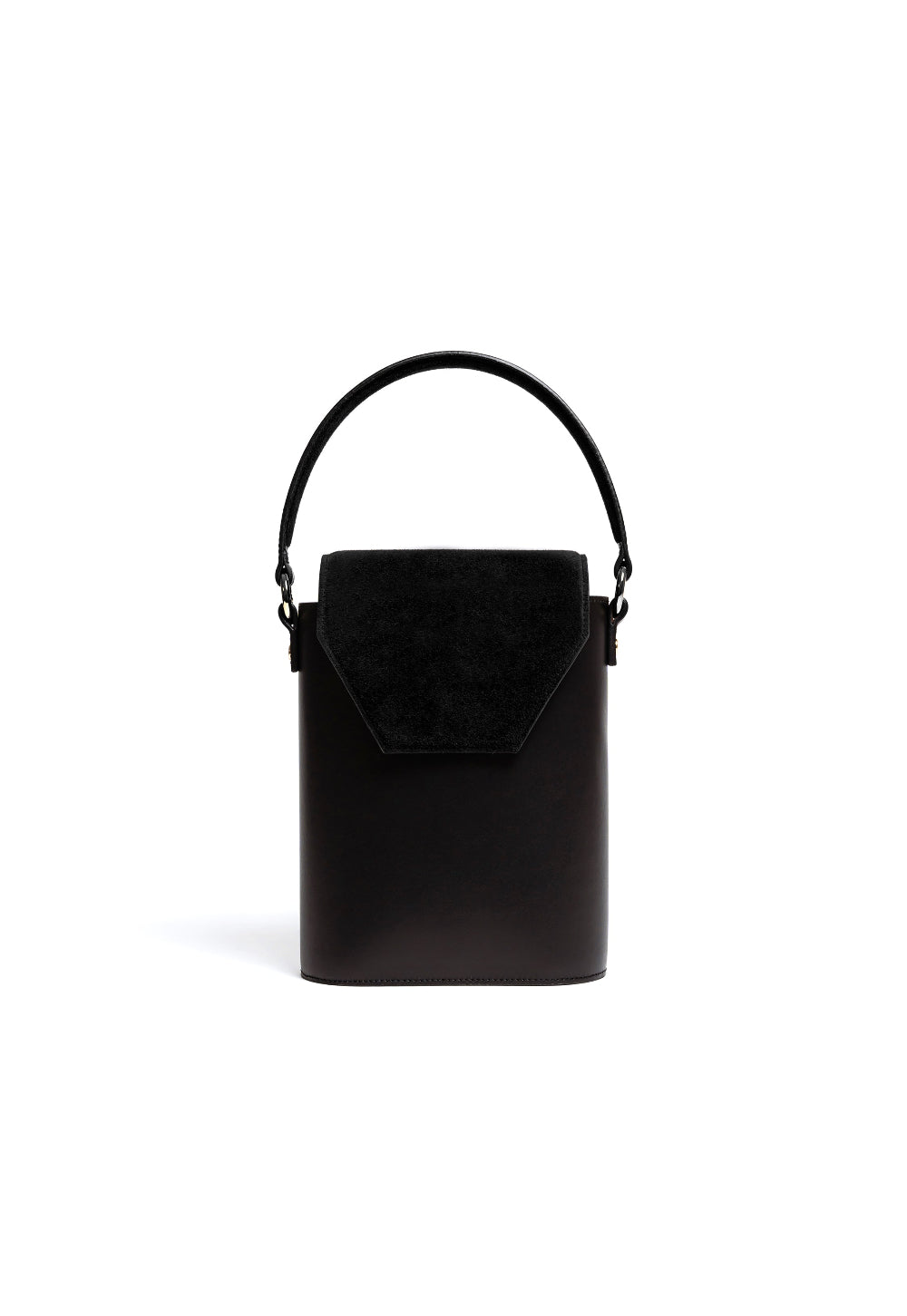 Bolso con diseño vertical y geométrico hecho artesanalmente en piel de bovino
